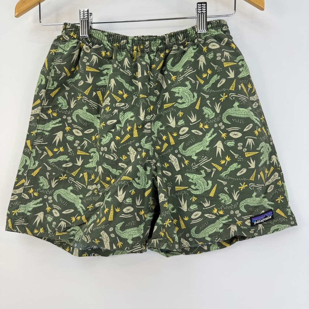 Patagonia Baggies Shorts Men XS Green Alligator Swamp Print 5" Inseam